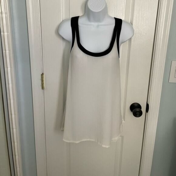Express Tank Top Medium Mixed Media Sleeveless Old Money Minimalist Quiet Luxury - Picture 1 of 8